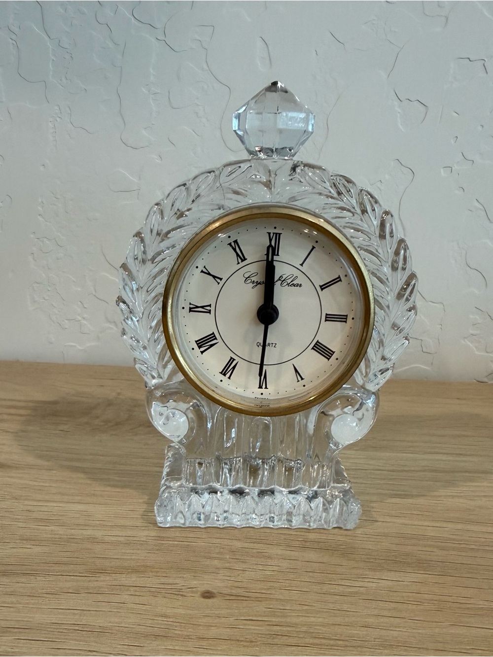 Vintage Antique Ornate Crystal Clock Pedestal Laurel Wreath Quartz